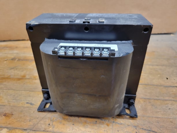 Allen-Bradley 1497B-A14-M12-0-N, Current Control Transformer, 3 KVA, 120/240 Volts, 50/60Hz, Series A - Image 6