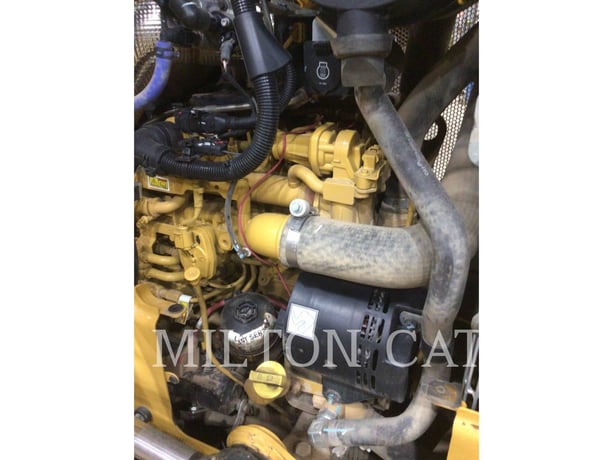 Caterpillar D1, Crawler Dozer, 1332 hours, S/N: XKF00229, 2021 - Image 7