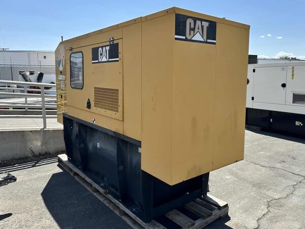 60 KW Caterpillar #D60-4S, diesel generator set, 2006 - Image 5
