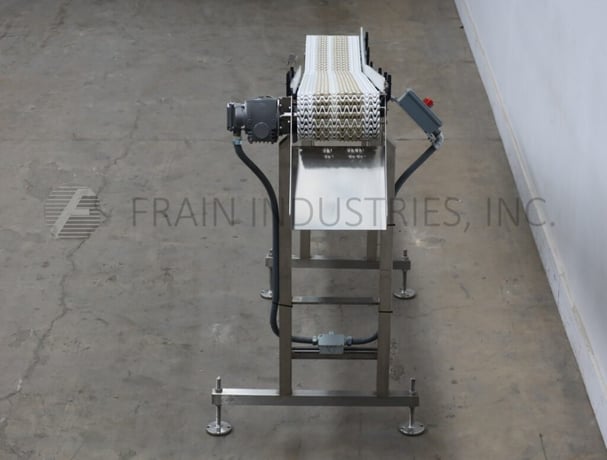 12" wide x 11.9' long, Span Tech, Stainless steel, flexlink inclined conveyor, adjustable guide rail, 3/4 HP - Image 4