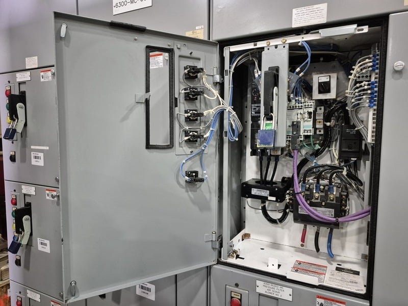 Siemens, 07FA, motor control center bucket, 40 HP, 600 Volts, 3 phase, like new - Image 3