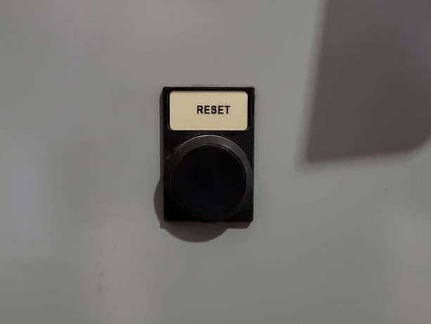 Siemens, Tiastar, MCC bucket with 10 amp breaker, 10 HP contactor, new surplus - Image 3