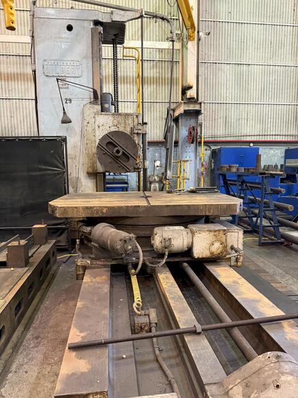 5" Cincinnati Gilbert, floor type horizontal boring mill with floor plate, 50" x 72" infeeding power rotary - Image 7