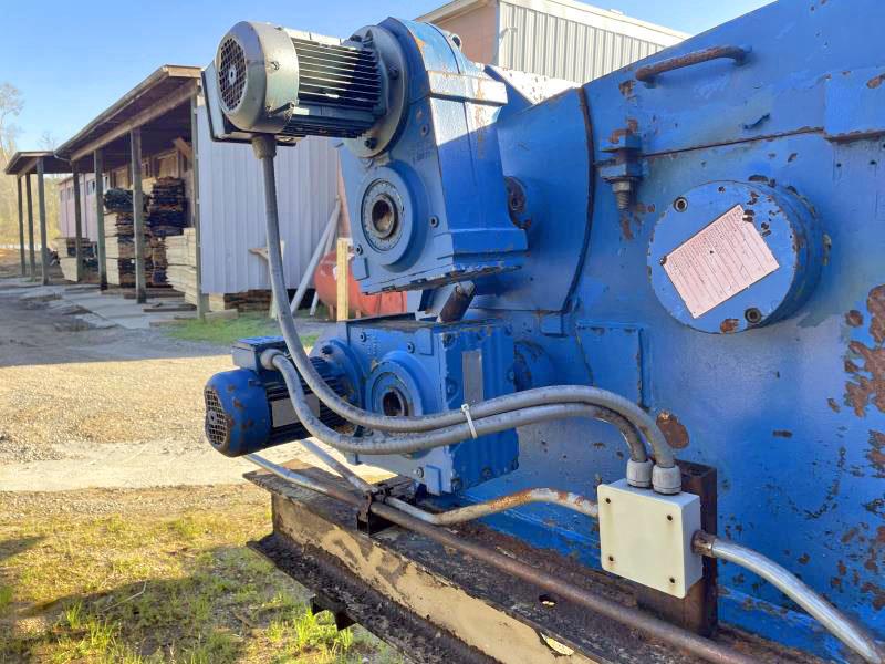 Vecoplan #45/12/2, horizontal wood grinder, 5" x 18" infeed opening, 390 RPM, 18" W x 6" D x 16' L vibratory - Image 5