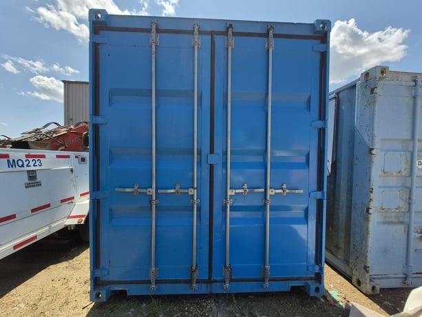 230 KW Caterpillar #3306, standby diesel geneset in container, 288 KVA, 600 Volts - Image 8