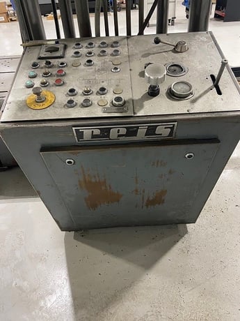 90 Ton, Reis #TUS90-OK, hydraulic spotting press, 35.44" x 50.40"capacity - Image 9