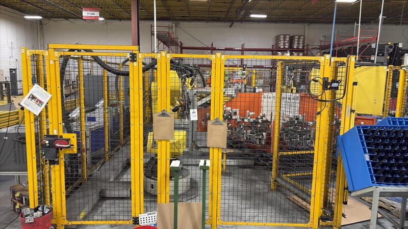 Fanuc, Automated Assembly Cell, 3x Fanuc M710iC robots, Weber bolt driver, automatic rivet feed, servo - Image 1