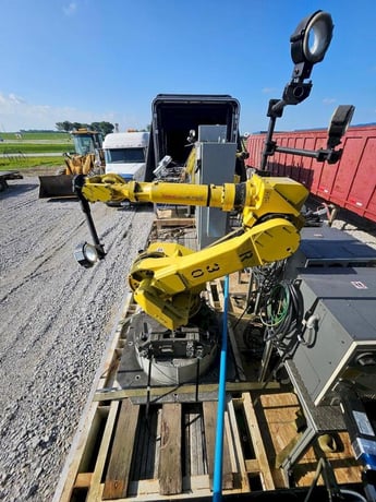 Fanuc, Automated Assembly Cell, 3x Fanuc M710iC robots, Weber bolt driver, automatic rivet feed, servo - Image 10