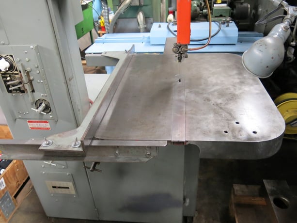 18" x 12" Grob #4V-18, vertical band saw, 28" x 24" x 2-1/2" table, 18" throat, 1/8"-1" blade, 150" L, 3 HP - Image 4