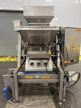 Tomra, BSI Optical Sorting Machine, 81.9" Infeed height, 86.4" width Conveyor, 87" L x 138" width x 96" H - Image 1
