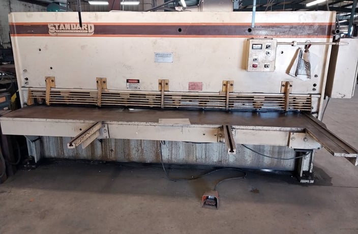 1/4" x 10' Standard #AS250-10, Hydraulic Shear, 36 Tons Shearing Force, 1" x 3" x 124" Blade, 11-Cylinder - Image 1