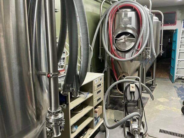 Blackstone Ventures #10-BBL, Brewhouse System, (3) 10-Barrel Fermenters, 10-Barrel Combi Tank, 10-Barrel Brew - Image 2