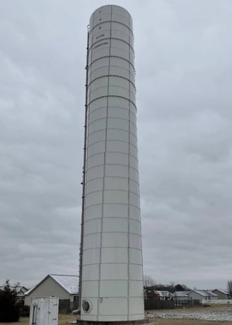 272000 gallon Aqua Store #20121-WT, Water Tower, Carbon Steel Construction, 120" H x 19" Dimension, 1900 - Image 1