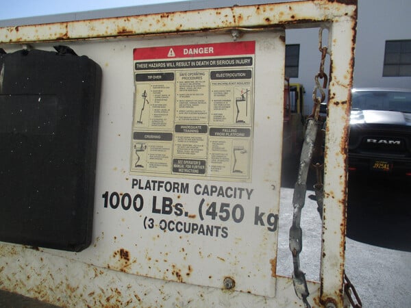 1000 lb. Simon Aerials #L2548-E, scissor lift, 25' lift height - Image 6