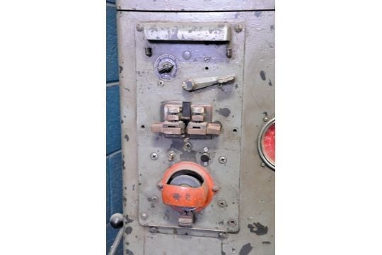 36" x 12" DoAll #V36, Vertical Bandsaw, 2 HP, blade welder, tilt table - Image 3