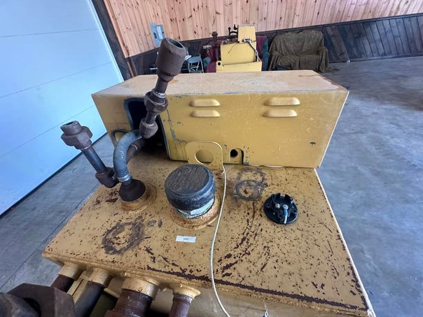 155 gallon Pryco, diesel fuel tank with transfer pump - Image 9