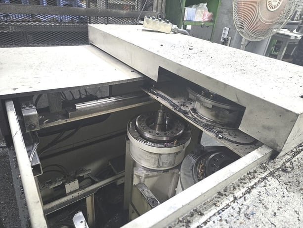 SNK #RB-5VM/CS, double column machining center, Fanuc 31iA, 206.6" X, 114.1" Y, 23.6" Z, 6000 RPM, 40 - Image 8