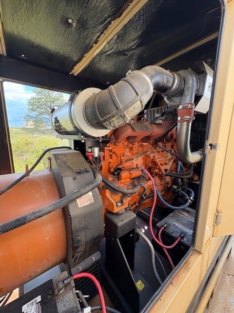 300 KW Generac #SD300-K36133D18EPSYC, diesel generator set, 277-480 Volts, 572 hours, 2001 - Image 5