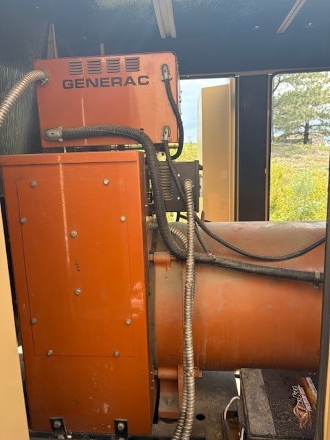 300 KW Generac #SD300-K36133D18EPSYC, diesel generator set, 277-480 Volts, 572 hours, 2001 - Image 6