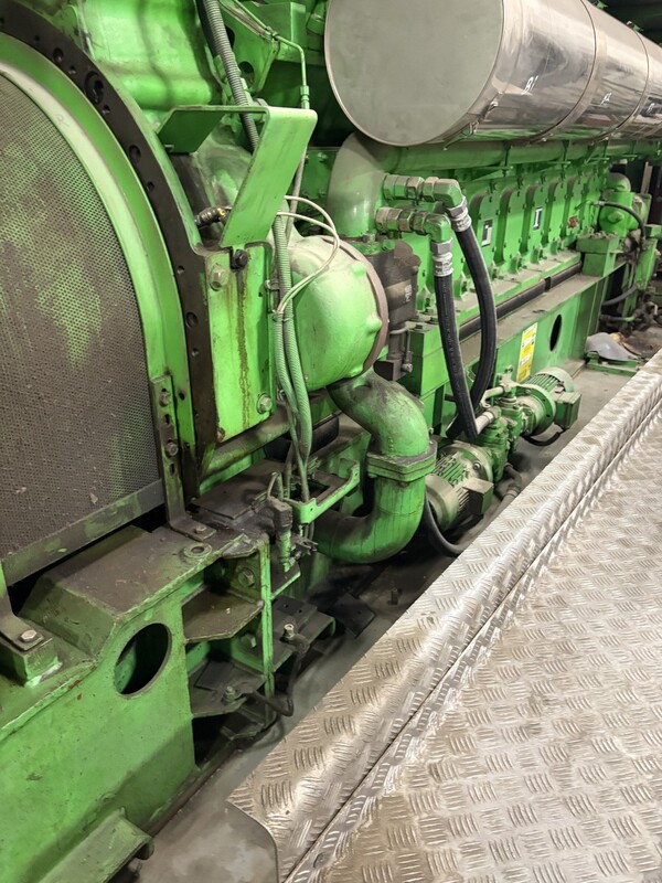 2650 KW Jenbacher #J620 GS, Natural gas generator set, 7200-12470 Volts, 2013 - Image 6