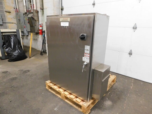 Rockwell Automation Stainless Steel control cabinet, AB Powerflex 70, 15 HP, 480 Volts - Image 4