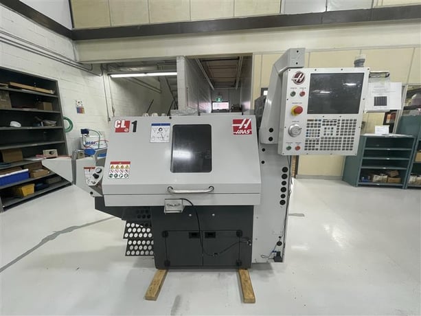 Haas #CL-1, CNC chucker lathe, 11" swing, 1" bar, 5" diameter x 12" L max, 5 HP, 6k RPM, 220 V., Haas cnc - Image 1