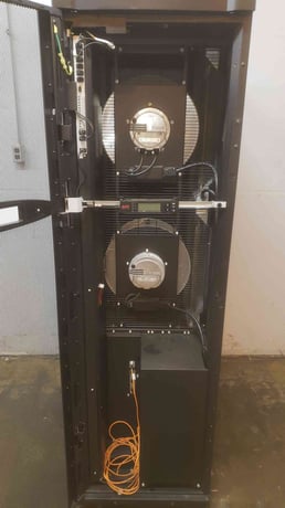 APC #ACRP102, InRow AC, R407C, (2) Blowers & Heaters, 2.4/11.5 bar, 32 Amps, 380-415 VAC - Image 2