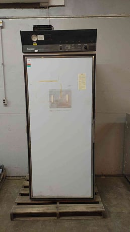 Thermo Scientific Precision #30MR, Mechanical Convection Incubator, 5-70 deg. C Temp., 1 Phase, 2.15 kW, 17.9 - Image 1