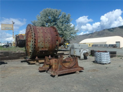 9' x 7' Canadian Allis-Chalmers, Ball Mill, 400 HP, herringbone gear - Image 1