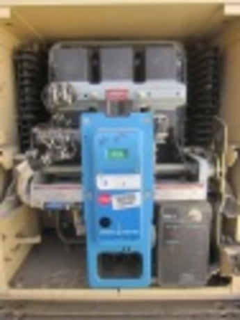600 Amps, General Electric, AK-7-25-1, electrically operated, drawout, #AB3081 - Image 6