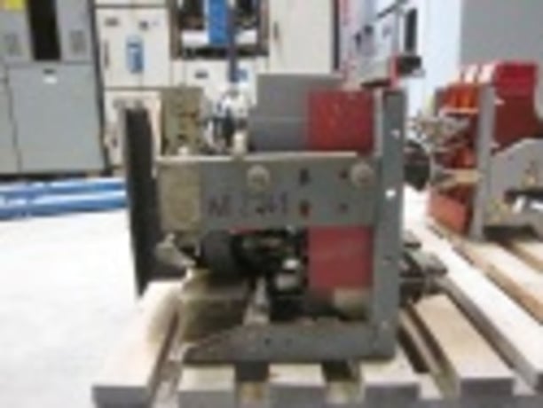 1600 Amps, Federal Pacific, FM-50, electrically operated, drawout, #AB2969 - Image 4