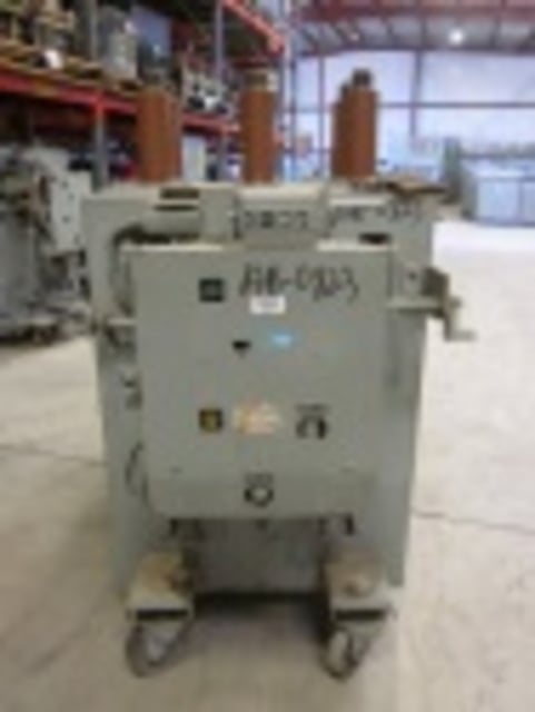 2000 Amps, General Electric, AM-13.8-500-6H, electrically operated, drawout, #AB0823 - Image 2