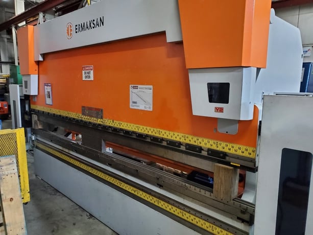 193 Ton, Ermaksan #SB-4270-175, CNC press brake, 14' overall, 148.82" between housing, 10.8" stroke, 16.1" - Image 2