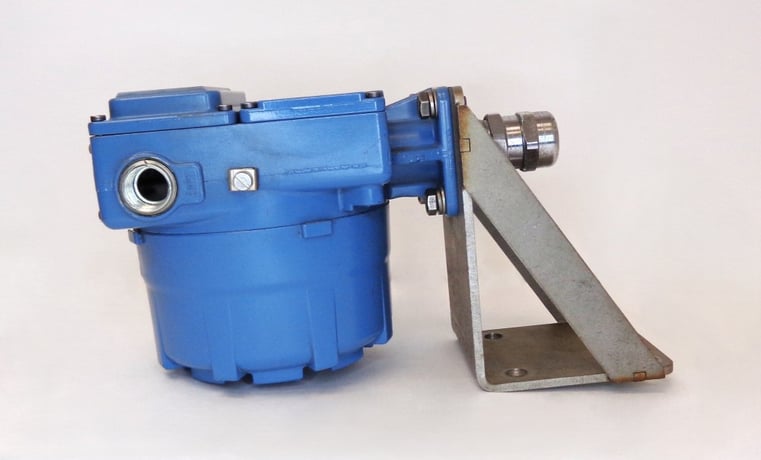 Micro Motion #IFT9701R6D3U, Remote Flow Transmitter 85-250 VAC w/ Mounting Bracket - Image 6