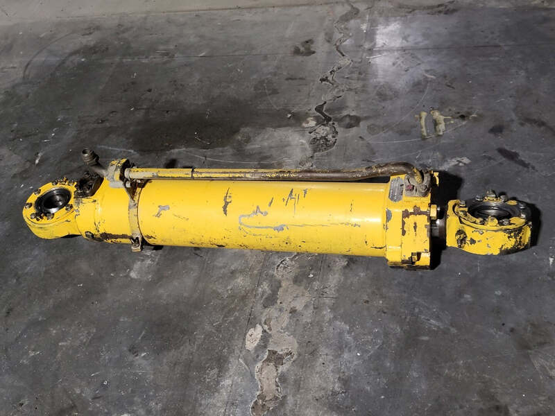 Komatsu, EL7952, steering cylinder for 830e, 2022 - Image 1