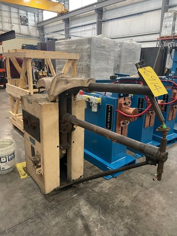 75 KVA Taylor-Winfield #NB-24-50, rocker arm, 42" throat, 2.5"arm diameter, 440/460/480 V. - Image 2