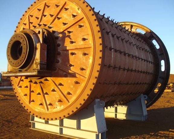 10' 10" x 16' Allis-Chalmers Mineral Systems, Rod Mill, 950 HP, Svedala charger - Image 2