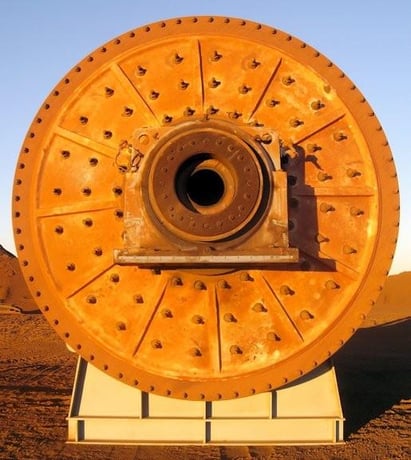 10' 10" x 16' Allis-Chalmers Mineral Systems, Rod Mill, 950 HP, Svedala charger - Image 3