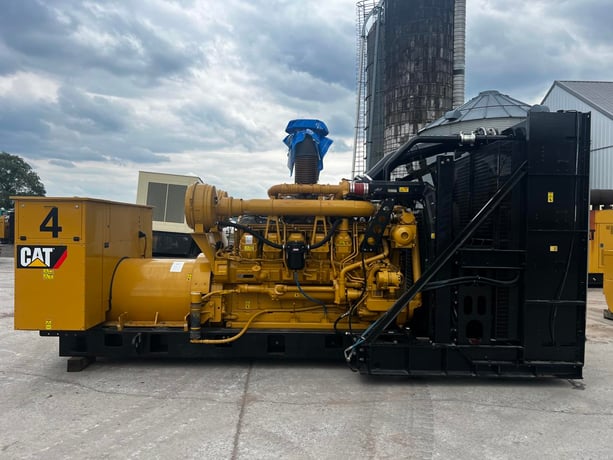 1500 KW Caterpillar #3512C, diesel generator set, open skid, 4160 Volts, Tier 2 Flex pre emissions, 2008 - Image 5