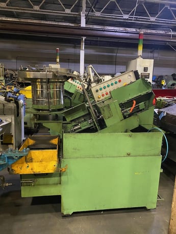 Somsan #CF-38, round nut tapping machine wivibratory feeder, hydruaic clamping, 2009 - Image 1