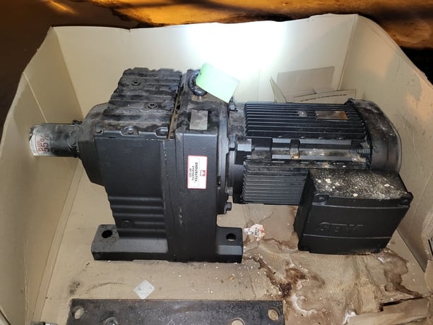 20 HP @ 1775 RPM, Sew-Eurodrive #R137/A, gear reducer, 44.39:1 ratio, new surplus - Image 1