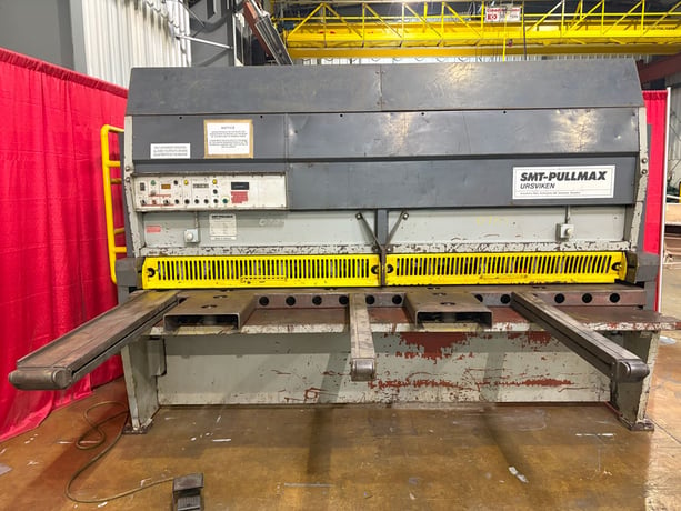 SMT Pullmax (Ursviken) #GST-430, 10' x 1/2" hydraulic guillotine shear, 19 holddowns, front operated power - Image 2