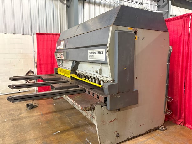 SMT Pullmax (Ursviken) #GST-430, 10' x 1/2" hydraulic guillotine shear, 19 holddowns, front operated power - Image 4