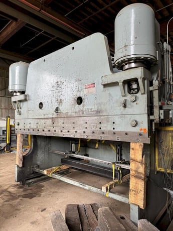Pacific #K500-12, press brake, 500 oz., 12' overall, 126" between housing, 12" stroke, 20" open, 8" Shut - Image 4
