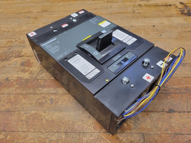 Square D MH36300 519568P14 I-Line Circuit Breaker 300A 3P 600V MH - Image 1