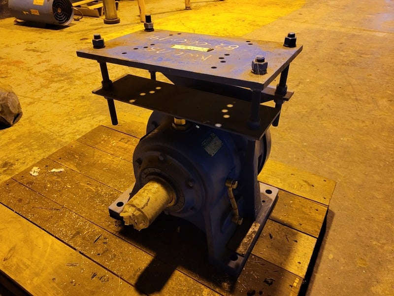 12.6 HP @ 1150 RPM, SM-Cyclo #CHHP-6175Y, inline gear reducer, 43.00 :1 ratio, new surplus - Image 4