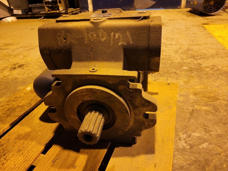 Rexroth #A4VG125HDD1, 32R-PSF52F001F, axial piston pump, new surplus - Image 5