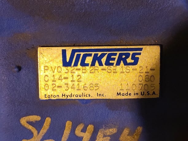 15 GPM Vickers PVQ32-B2R-SE1S-21-C14-12, hydraulic axial piston pump, 2000 psi, new surplus - Image 2