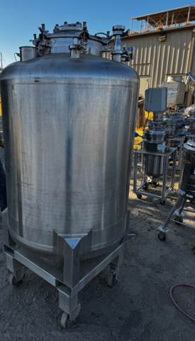 264 gallon BCD Manufacturing, 1000 liter 316L Stainless Steel tank, 3 bar, bottom driven agitation, 2000 - Image 2