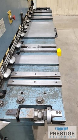 1/4" x 6.5' Amada #M-2060, Mechanical Powered Squaring Shear, 0.39"-39.37" Backgauge, 96" Squaring Arm, (9) - Image 3